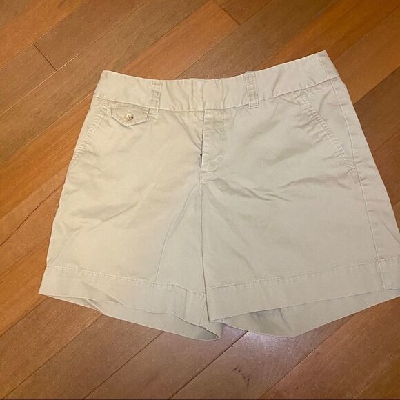 Eddie Bauer Mercer Fit Khaki Shorts 6 - Picture 1 of 4